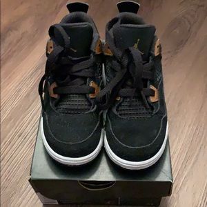 Jordan 4 Retro Bt Suede Black/ Gold Sneaker